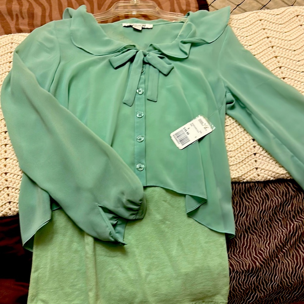 Woman’s blouse